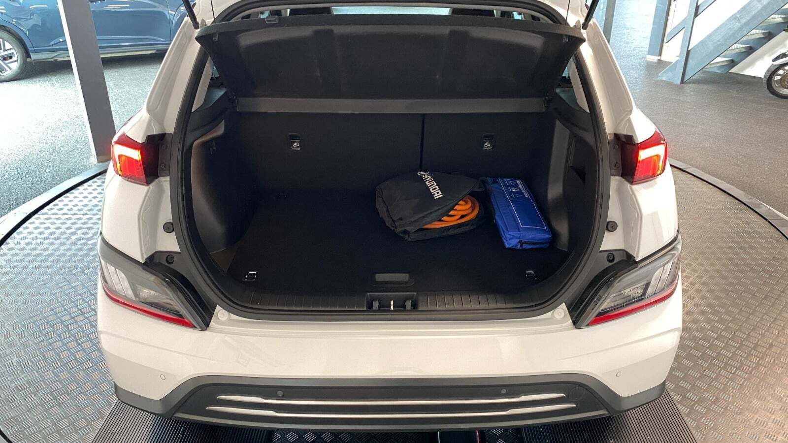 Hvid Hyundai Kona fra 2021