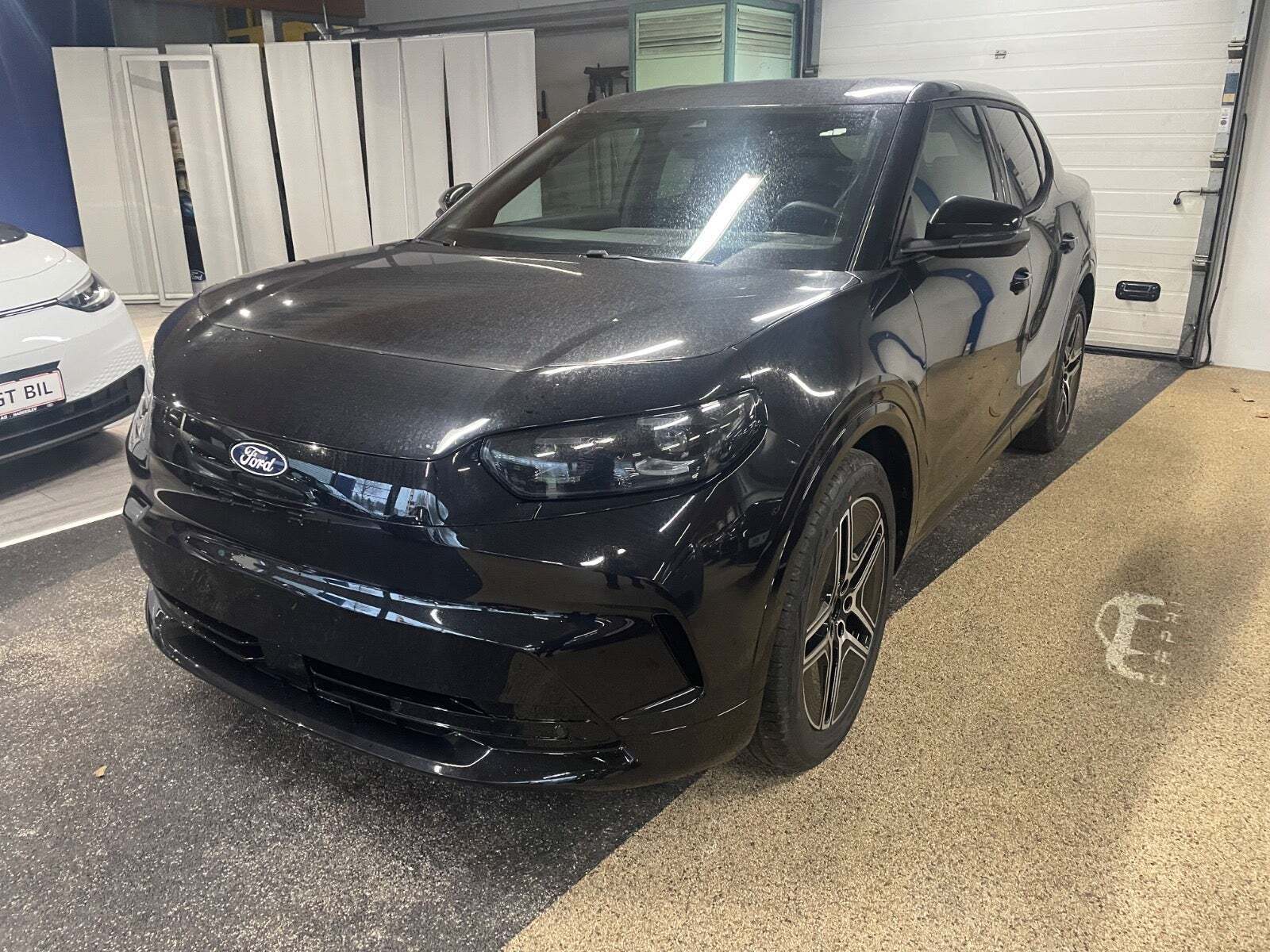 Ford Capri 82 Premium Extended Range