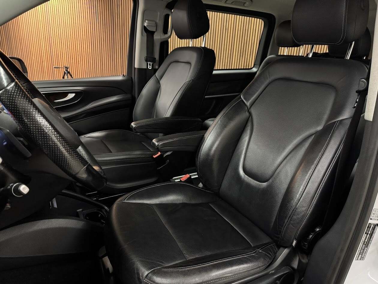 Mercedes EQV300