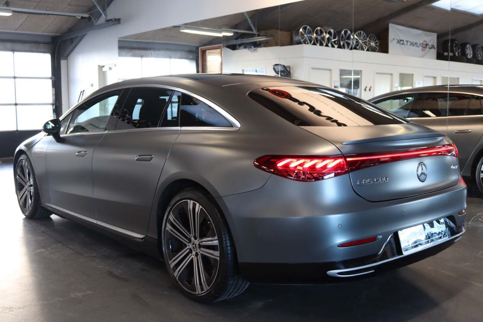 Mercedes EQS580