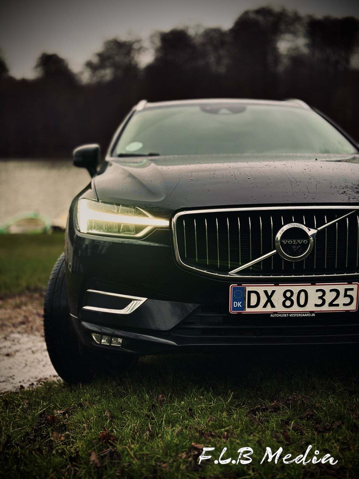 Sort Volvo XC60 fra 2020
