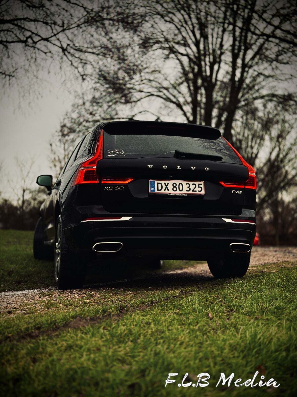 Sort Volvo XC60 fra 2020