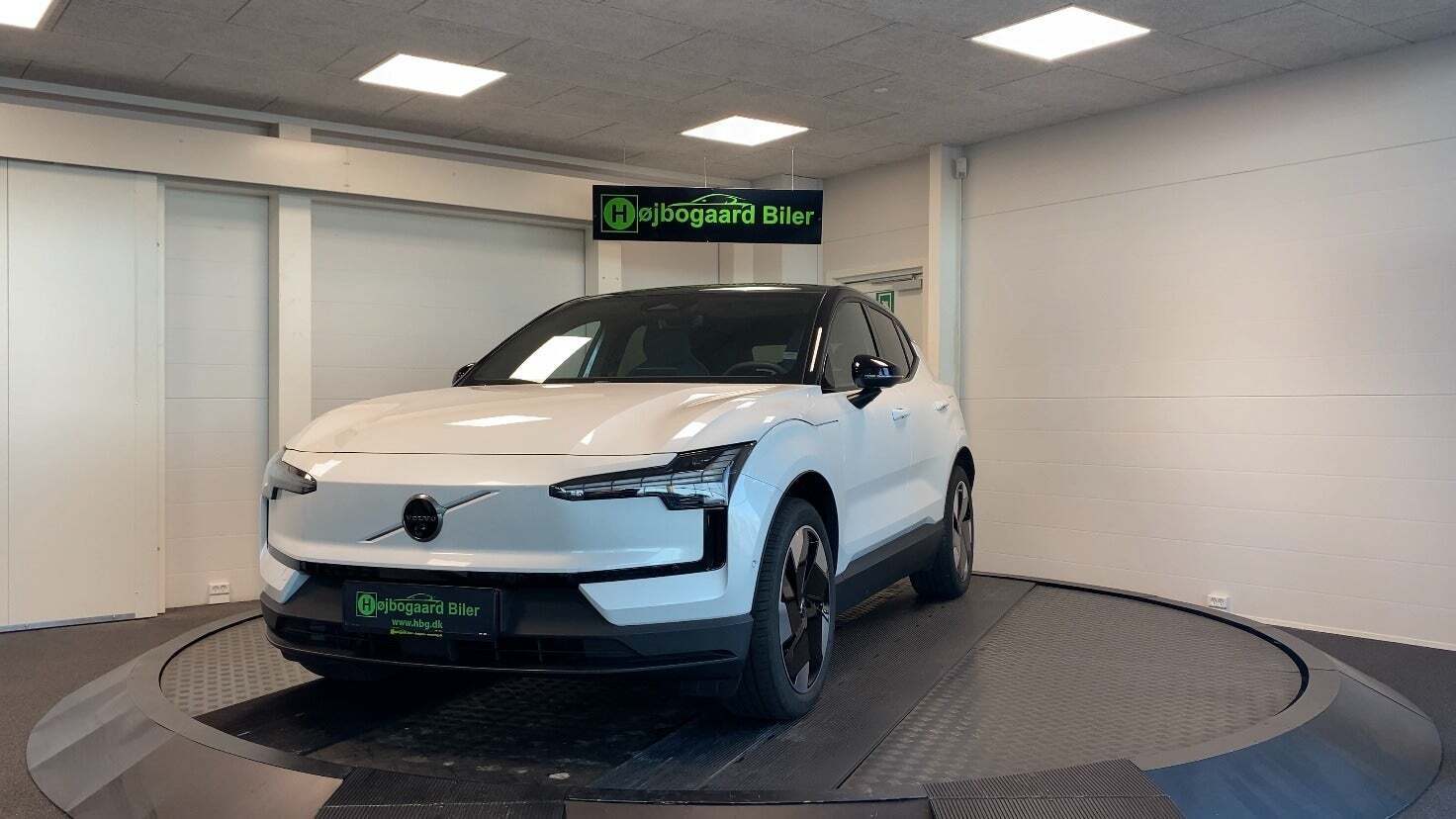 undefined Volvo EX30 fra 2024 set udefra