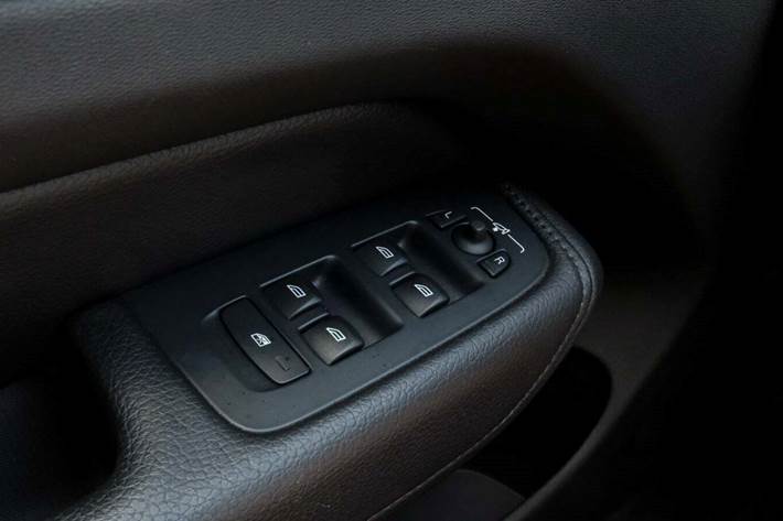 Grå Volvo XC60 fra 2018