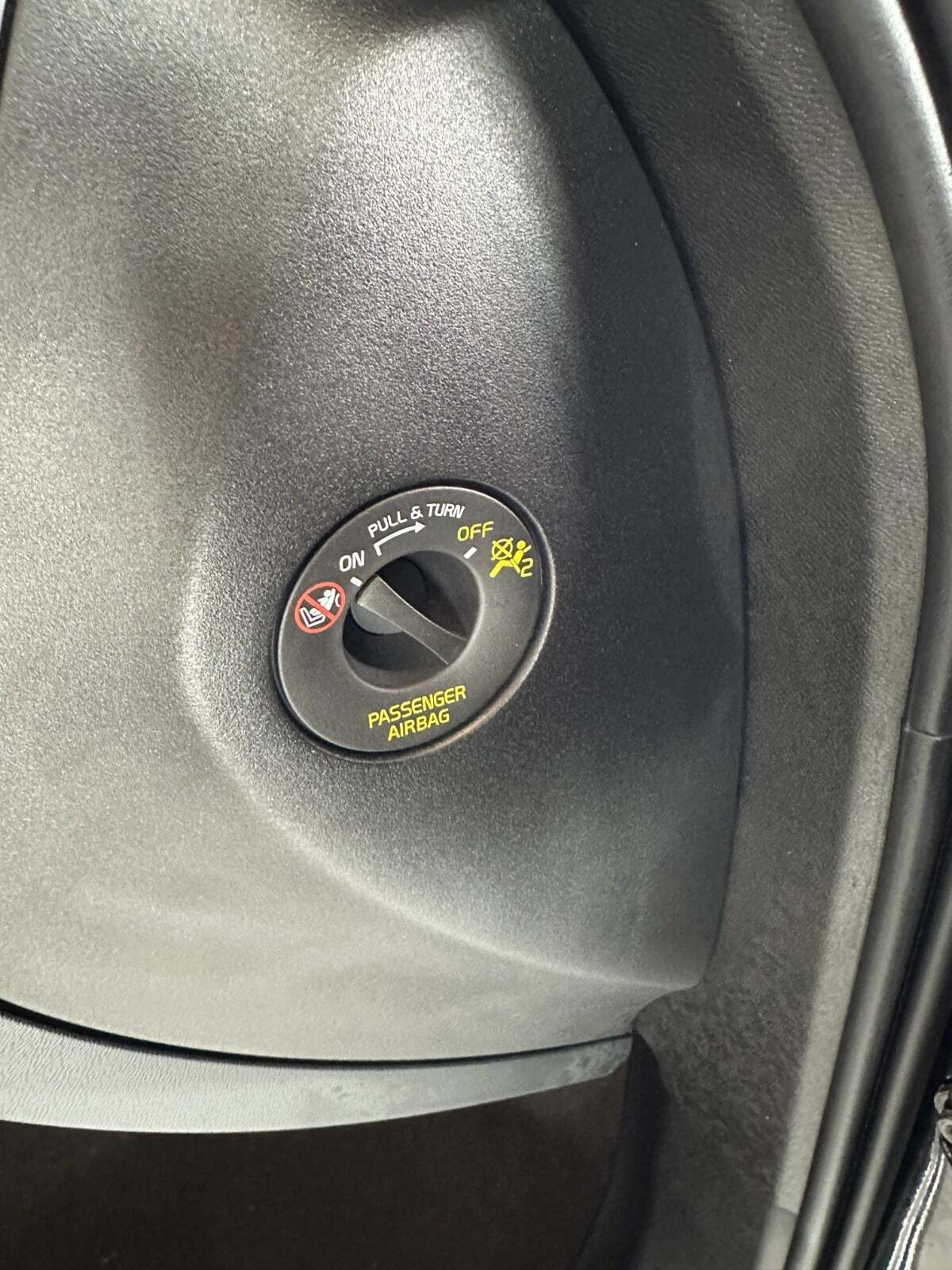 Sort Volvo XC60 fra 2022