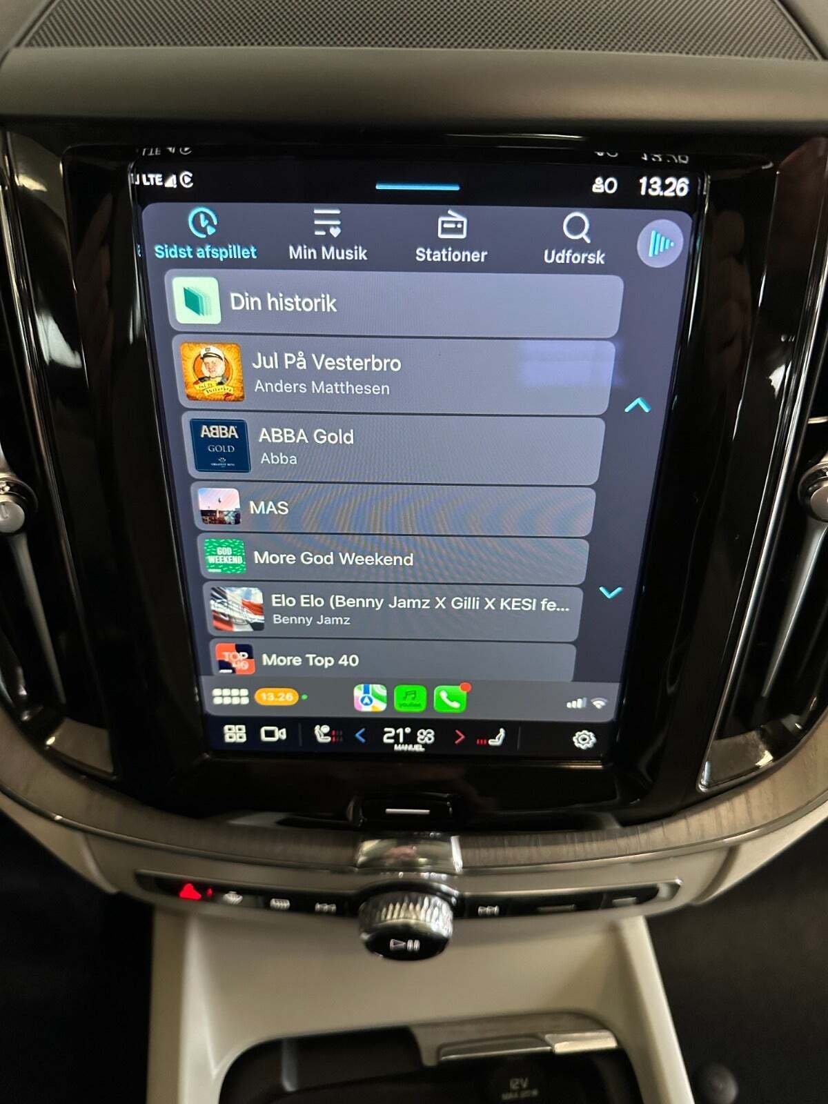 Blå Volvo XC60 fra 2023