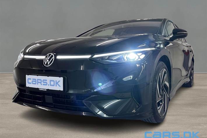 Sort VW ID.7 fra 2023 set udefra