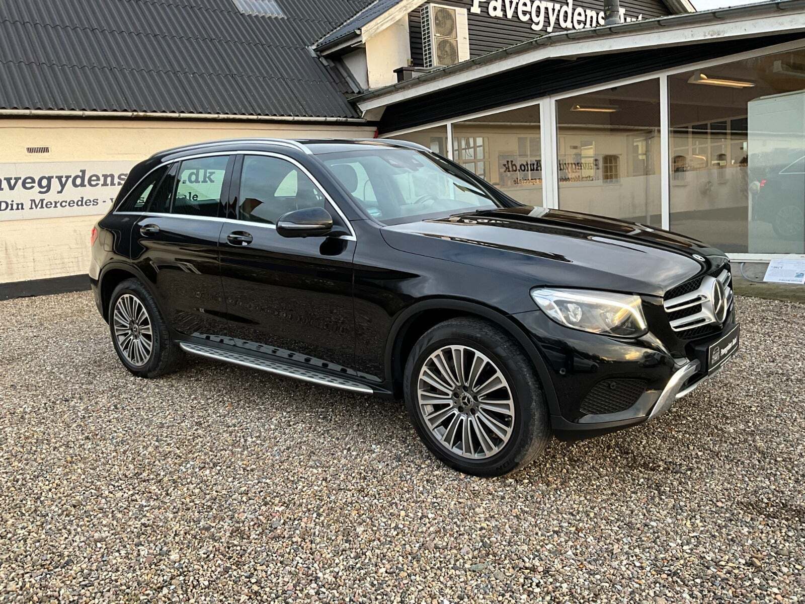 Sort Mercedes GLC350 d fra 2019