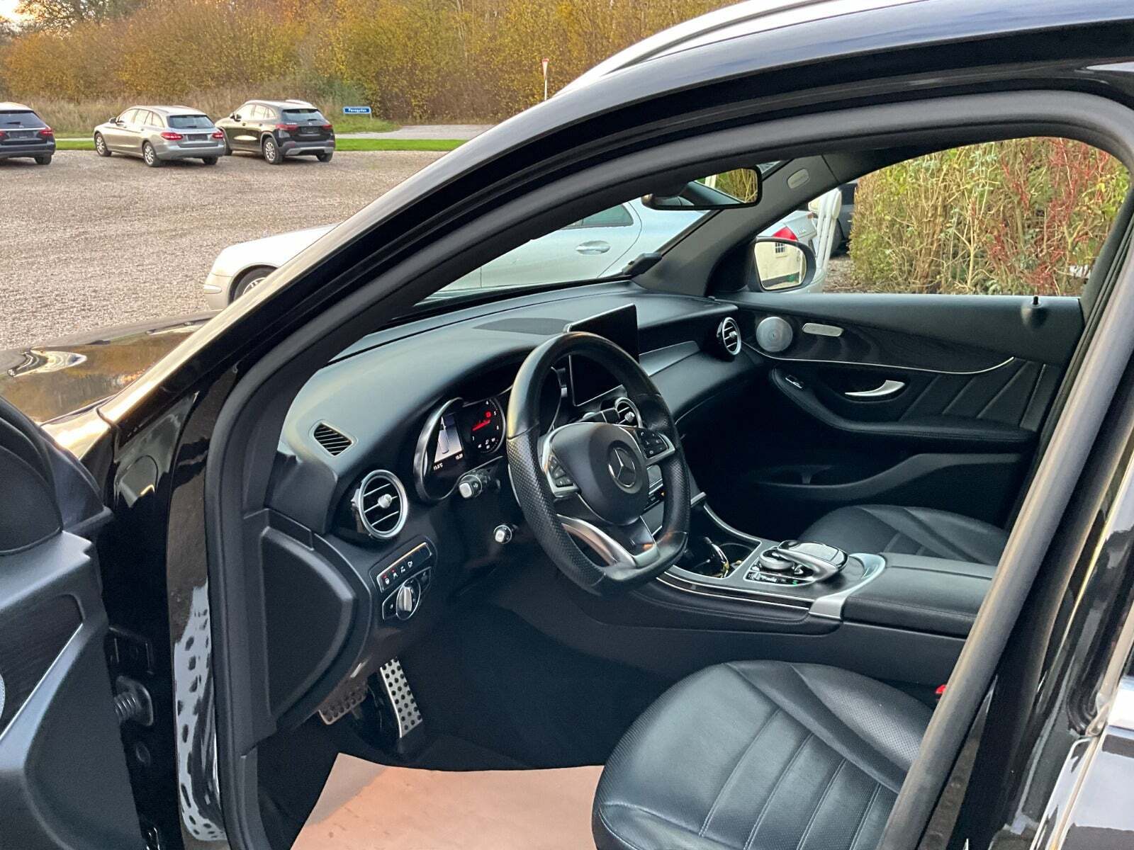 Sort Mercedes GLC350 d fra 2019