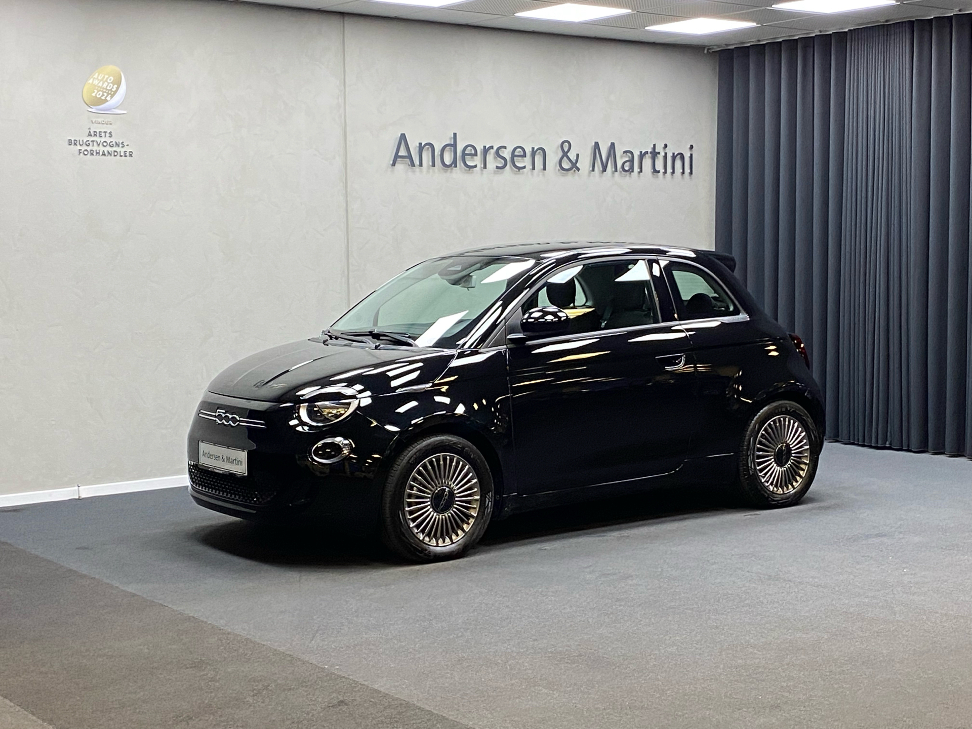 Guide til Fiat 500e (42 kWh) La Prima (Årgang 07/2023 og frem)