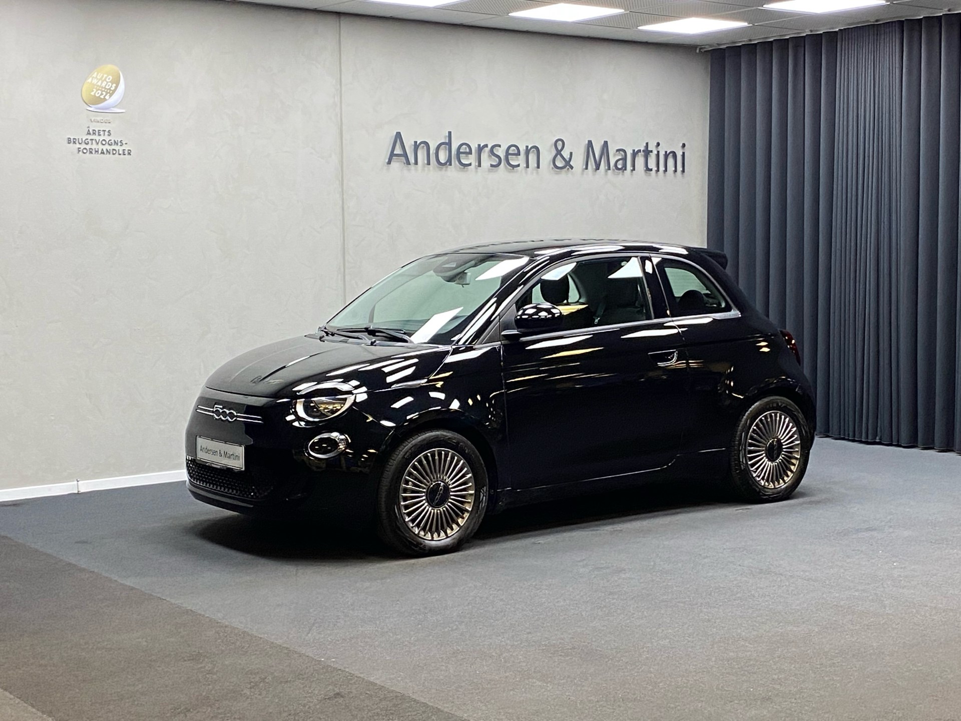 Guide til Fiat 500e (42 kWh) La Prima (Årgang 07/2023 og frem)