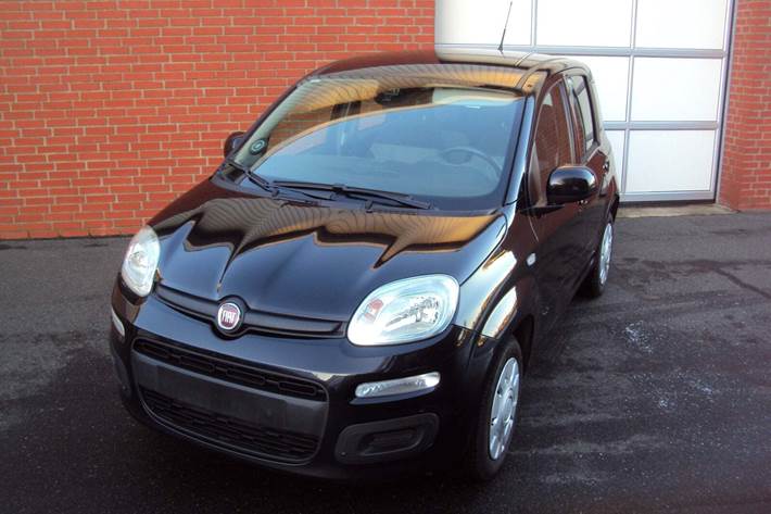 Sort Fiat Panda fra 2018