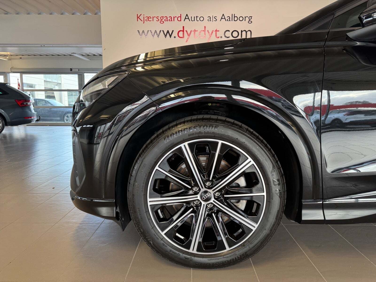 Sort Audi Q4 e-tron fra 2022