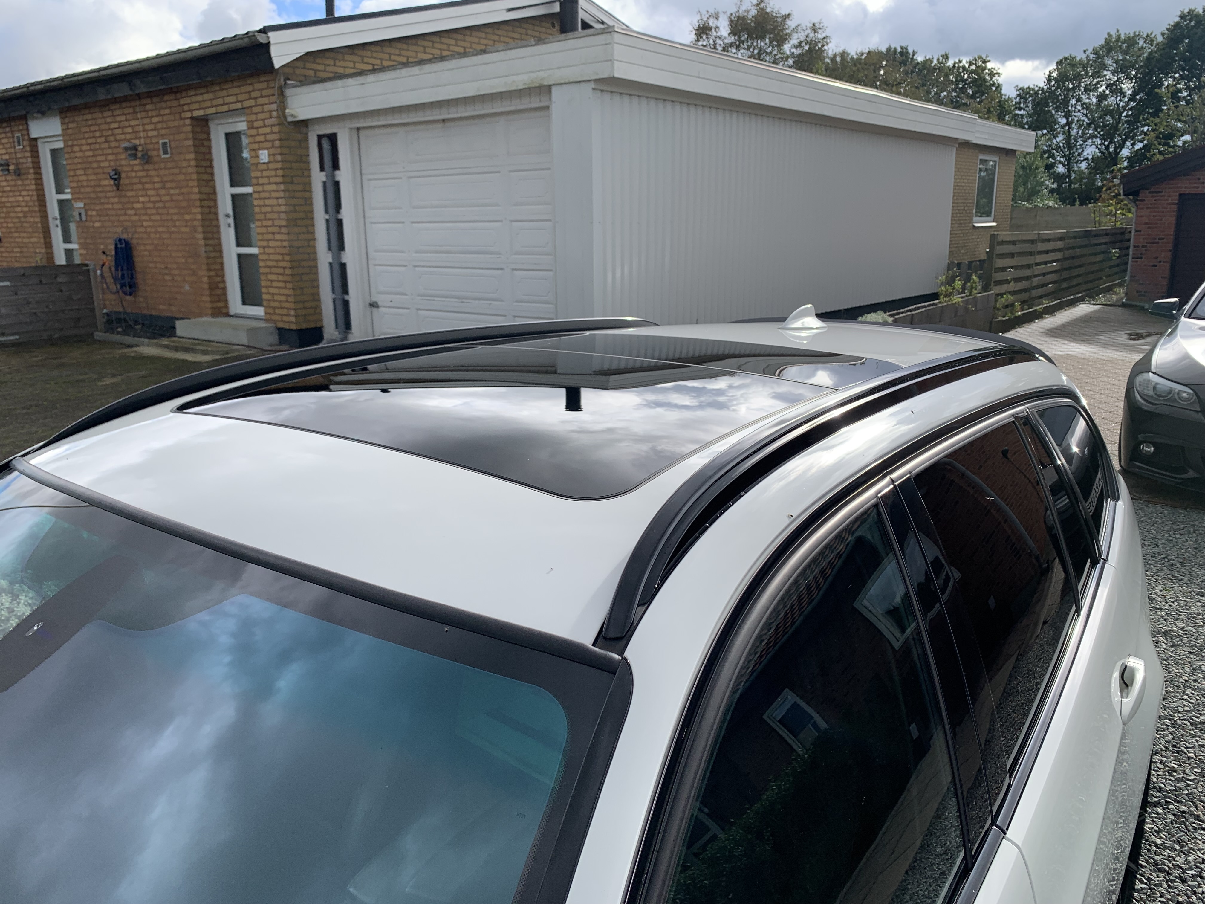 Hvid BMW 335Xi fra 2008