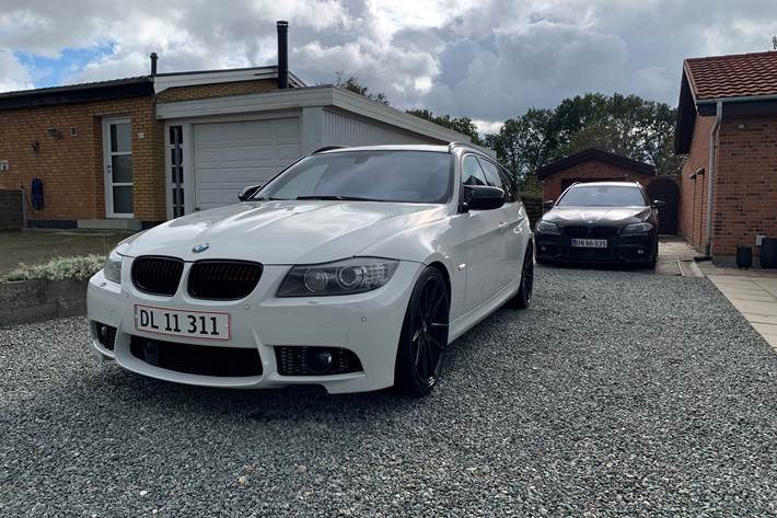 Hvid BMW 335Xi fra 2008