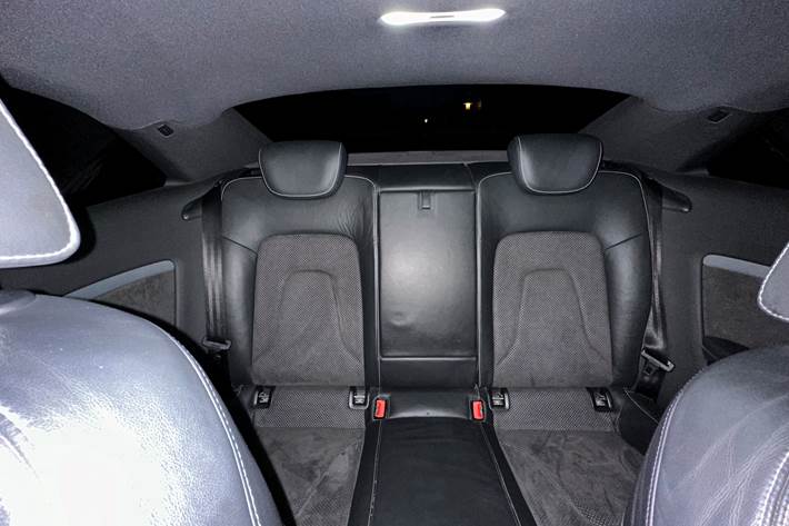 Sort Audi A5 fra 2009