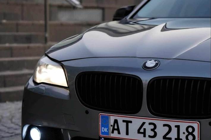 Grå BMW 501 fra 2010