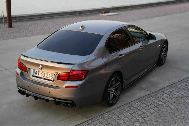 Grå BMW 501 fra 2010
