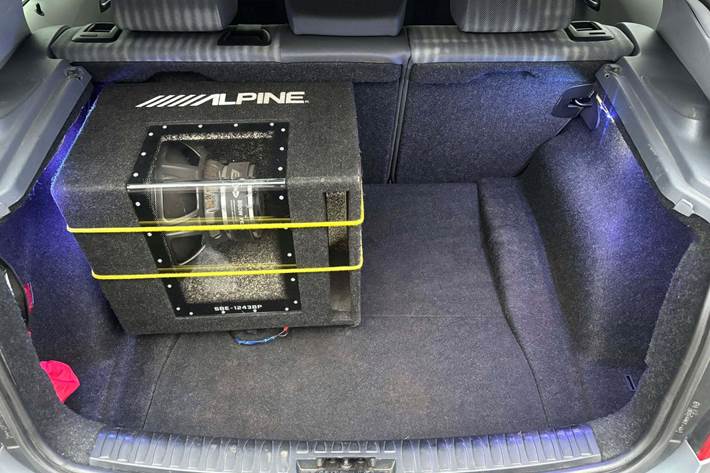 Grå BMW 120 fra 2004