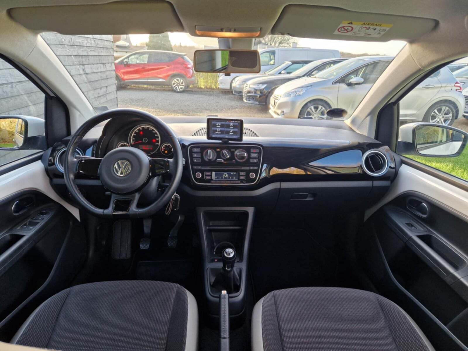 Hvid VW UP! fra 2016