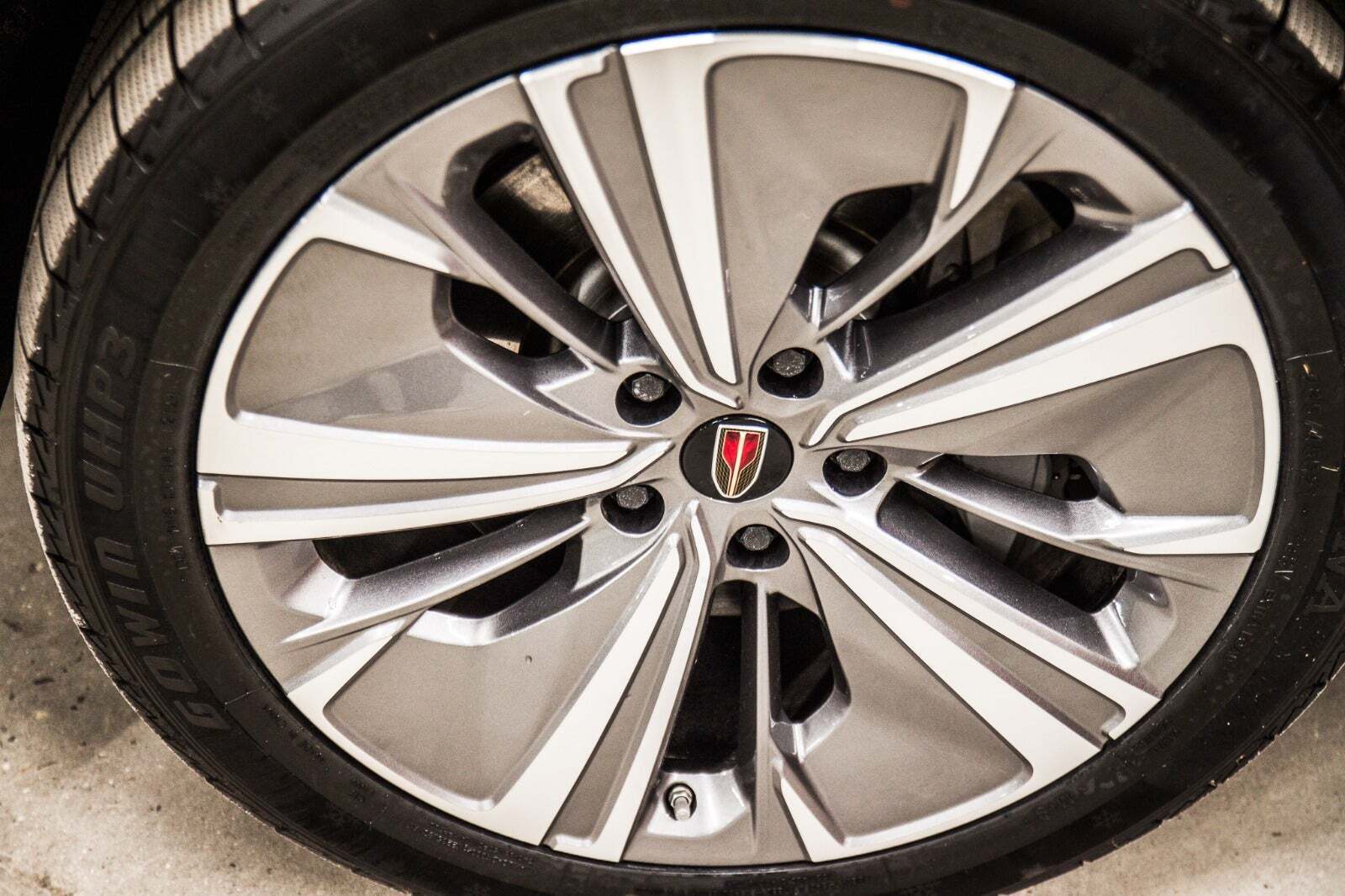 Hongqi E-HS9 99 Premium