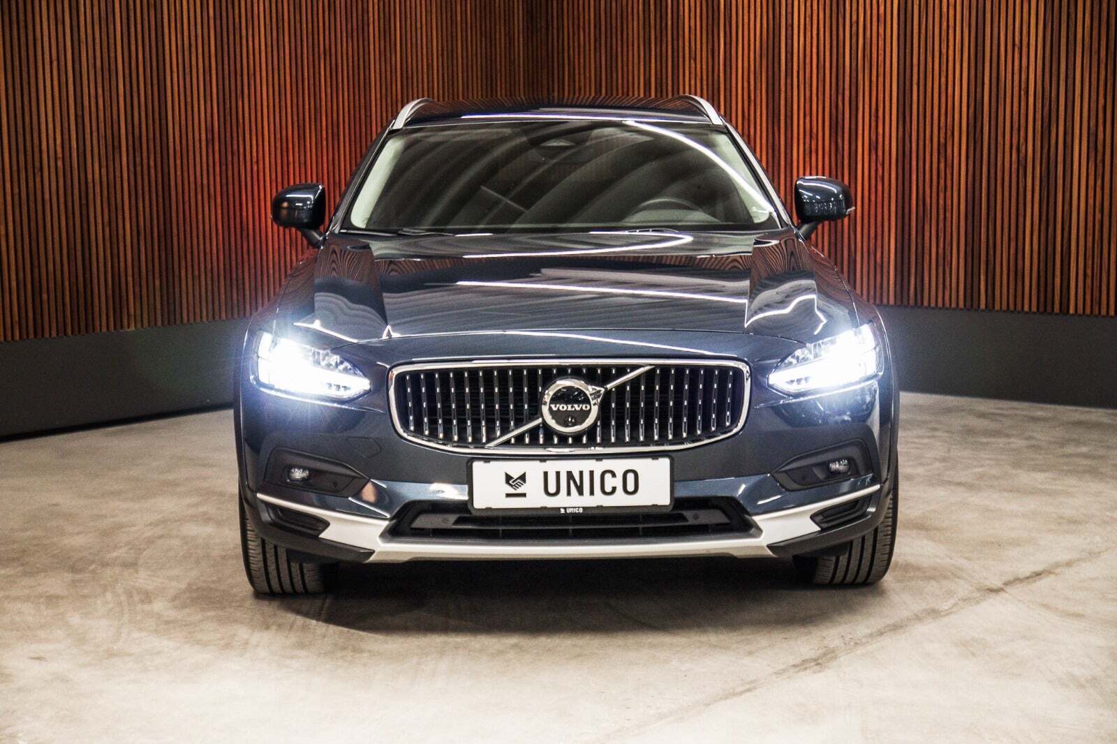 Volvo V90 CC 2,0 B4 197 aut. AWD