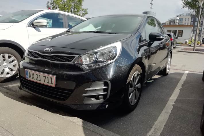 Sort Kia Rio fra 2015