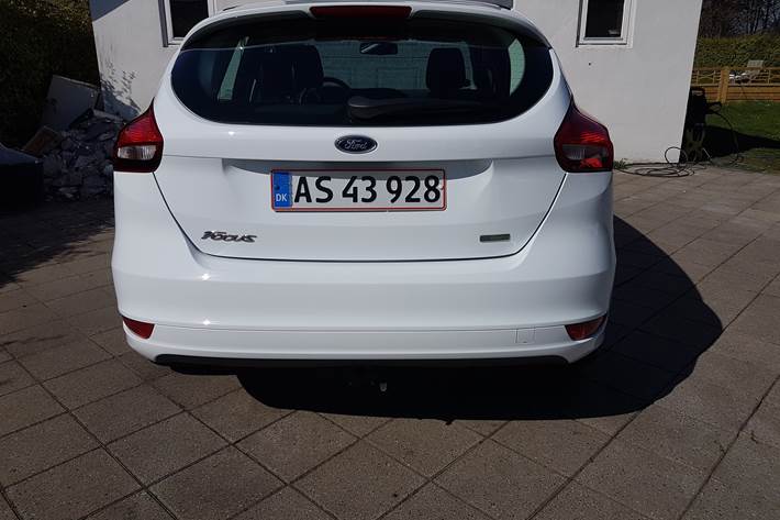Hvid Ford Focus fra 2015