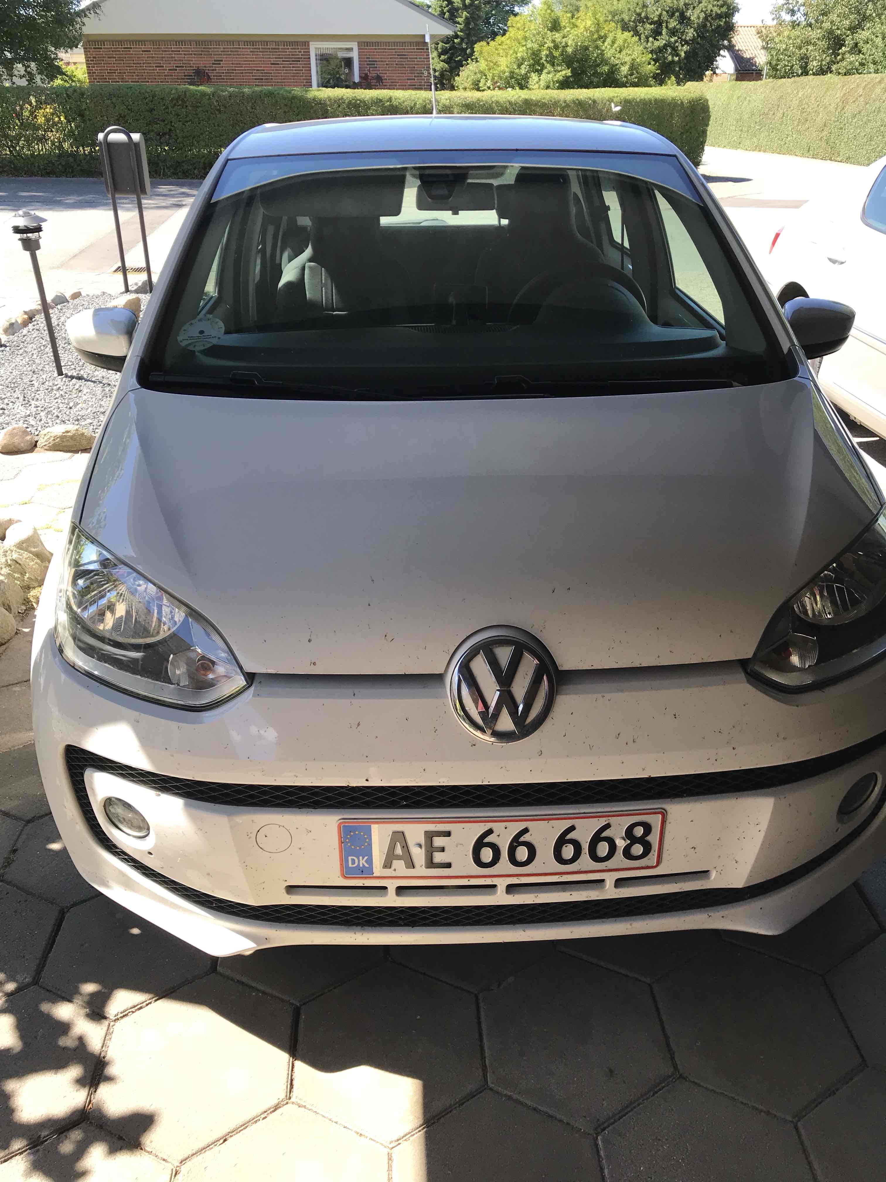 Hvid VW UP! fra 2013