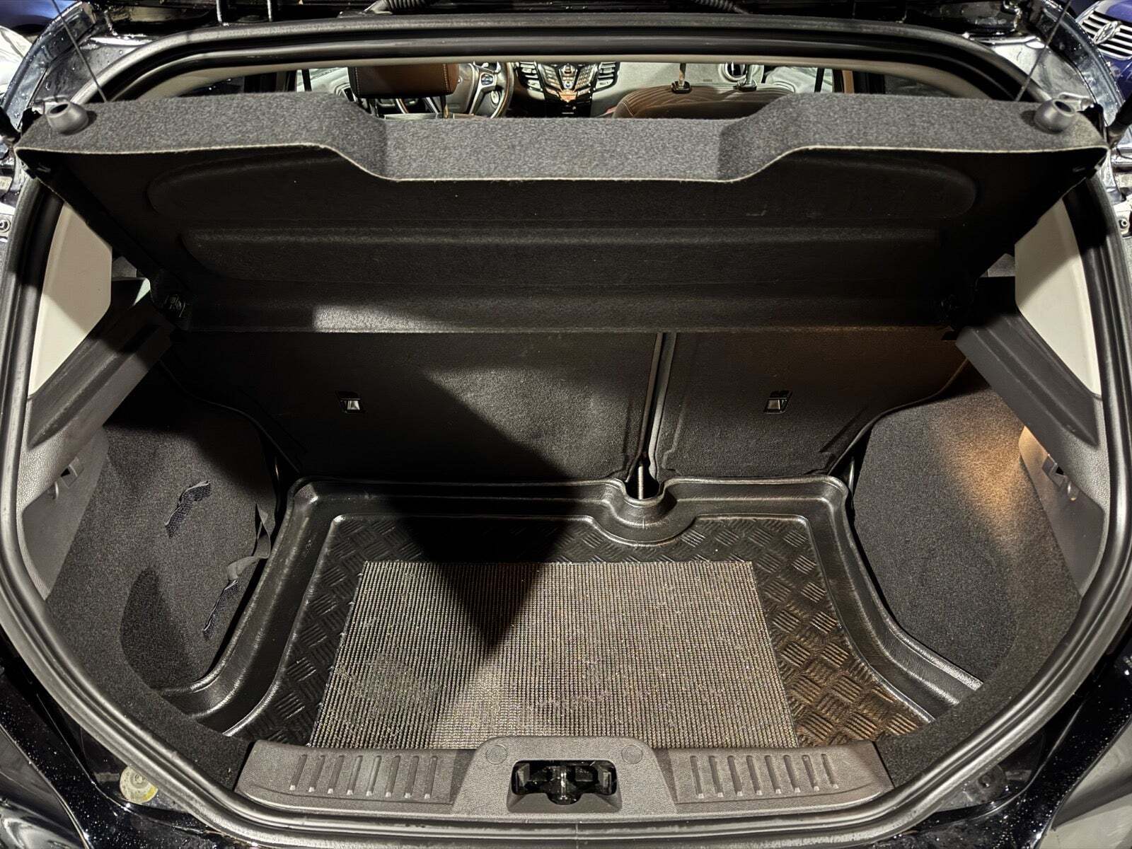 Sort Ford Fiesta fra 2015