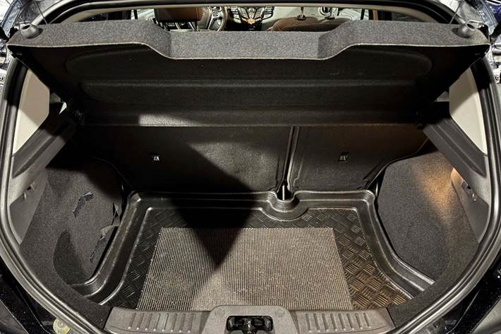 Sort Ford Fiesta fra 2015