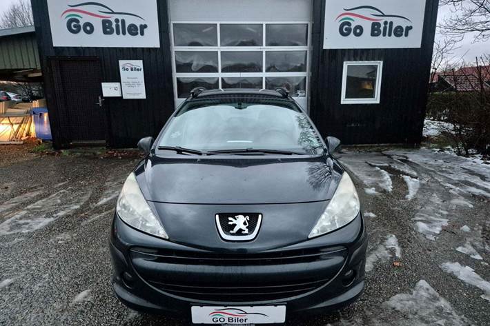 Grøn Peugeot 207 fra 2008