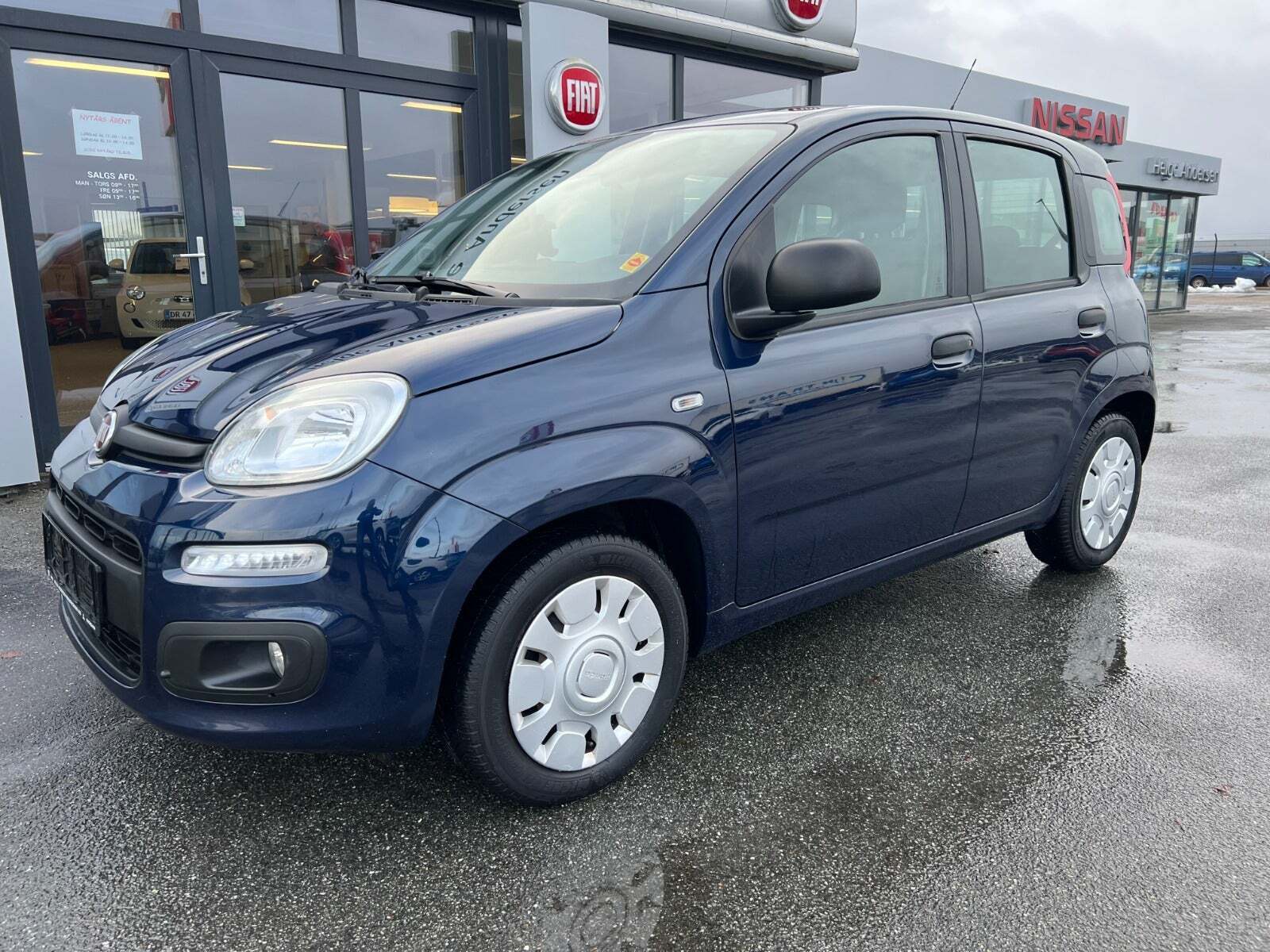 Blå Fiat Panda fra 2017