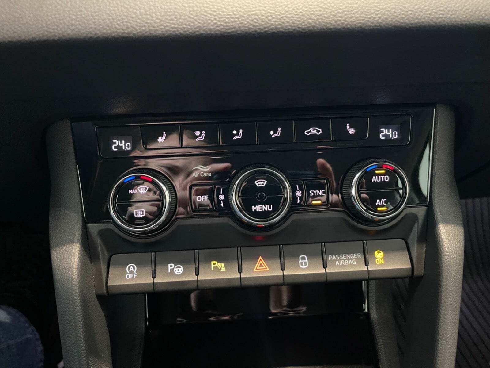 Sort Skoda Karoq fra 2020