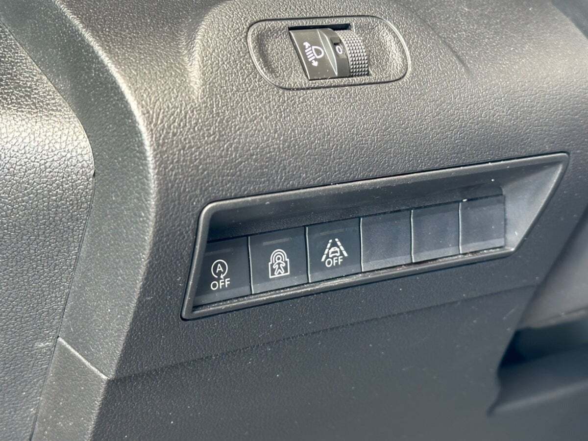 Blå Peugeot Rifter fra 2018