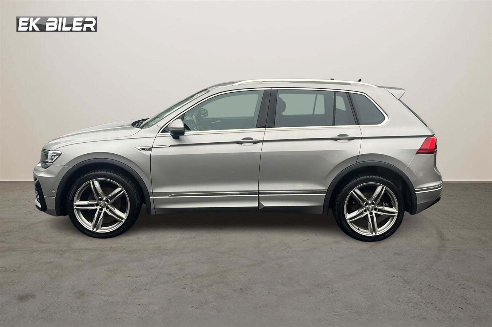Grå VW Tiguan fra 2017