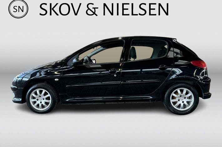 undefined Peugeot 206 fra 2009 set udefra