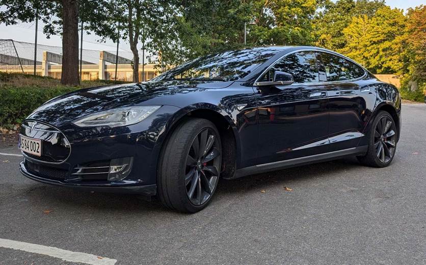 Tesla Model S