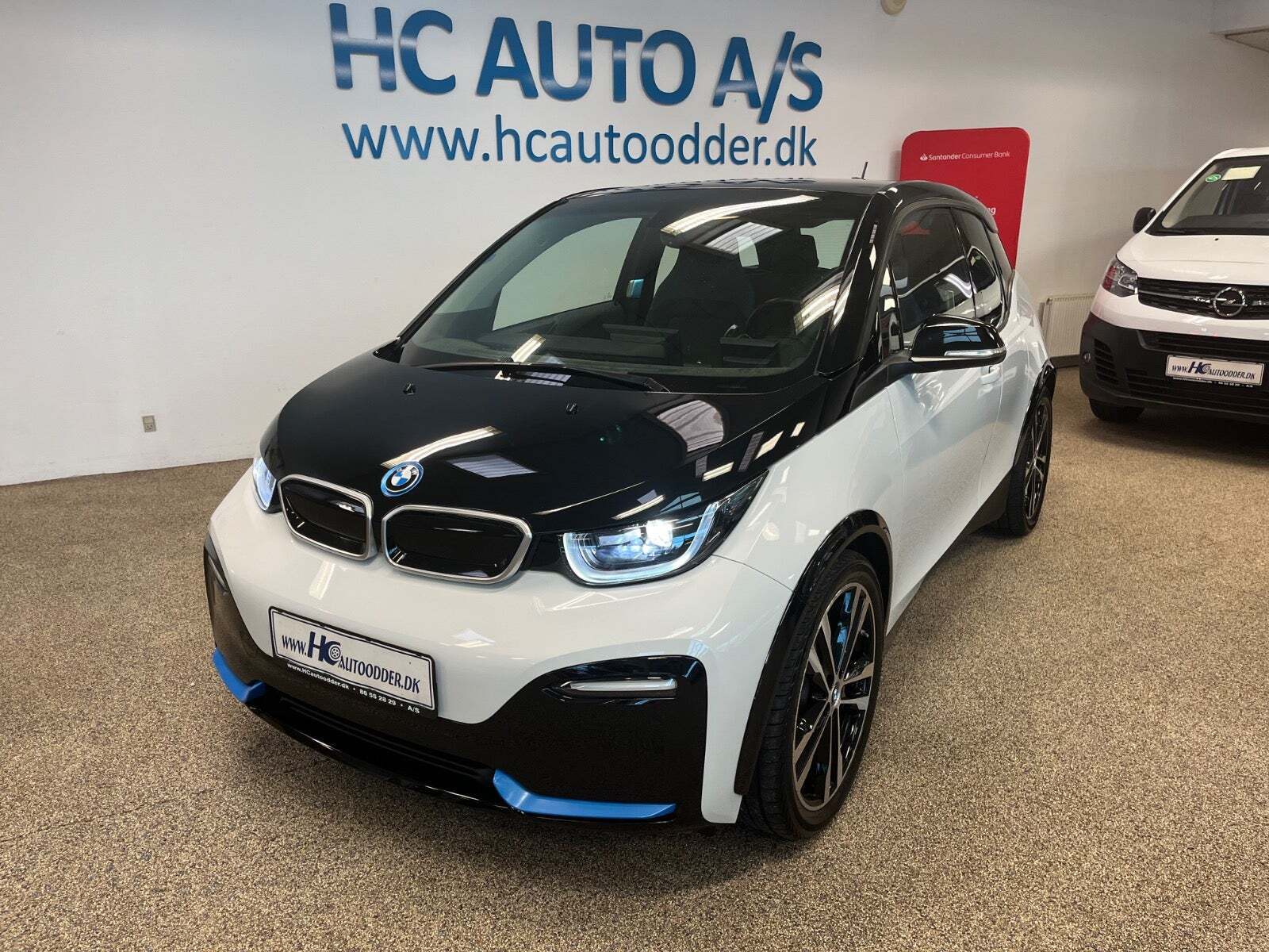 Hvid BMW i3s fra 2022