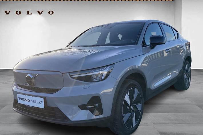 Grå Volvo C40 fra 2024 set udefra