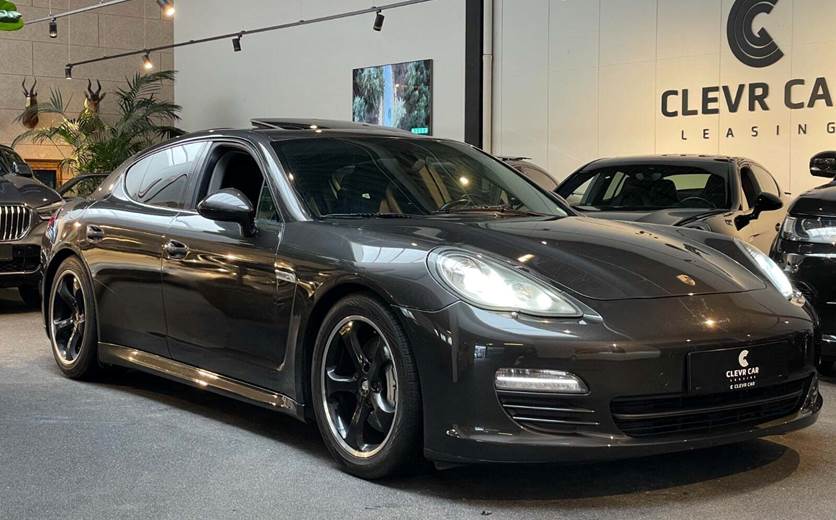 Porsche Panamera 4S