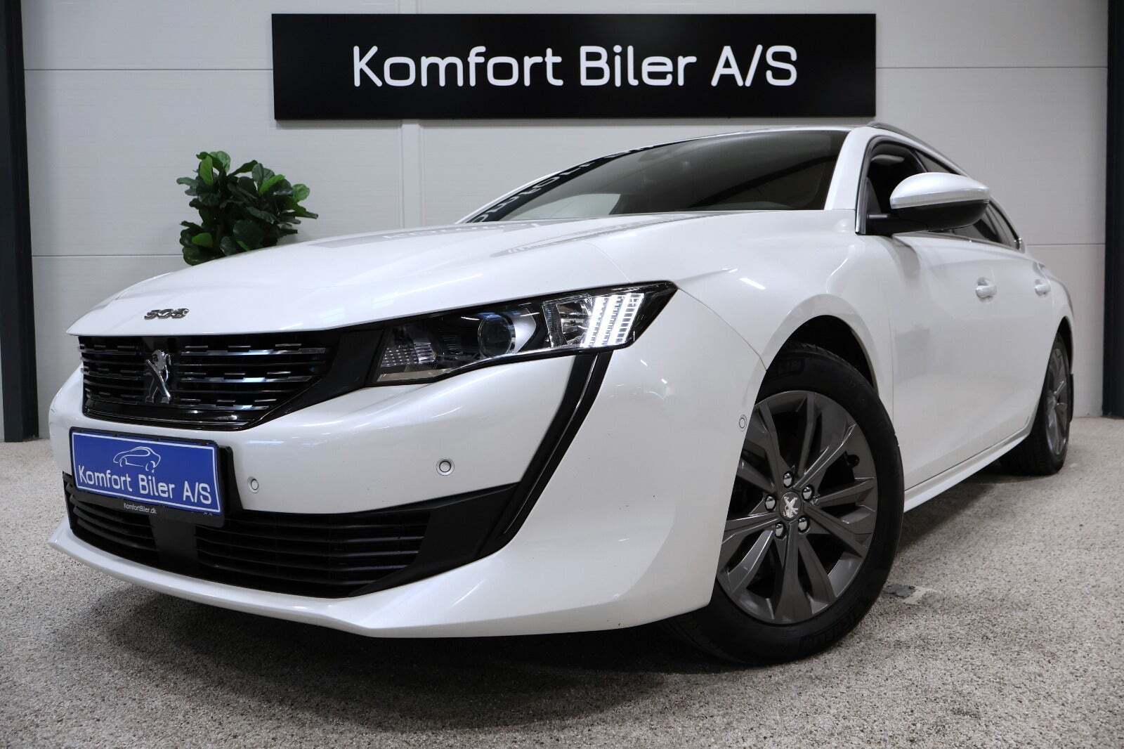 Hvid Peugeot 508 fra 2020