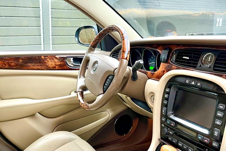 undefined Jaguar XJ fra 2007