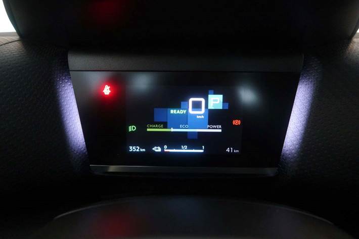 Grå Citroën ë-C4 fra 2022