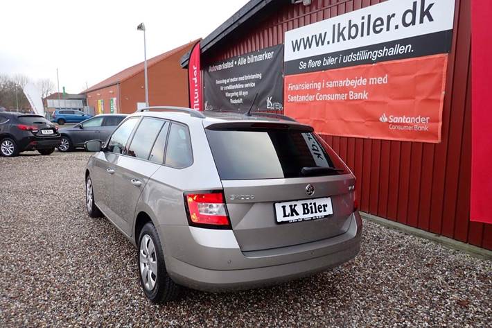Orange Skoda Fabia fra 2018