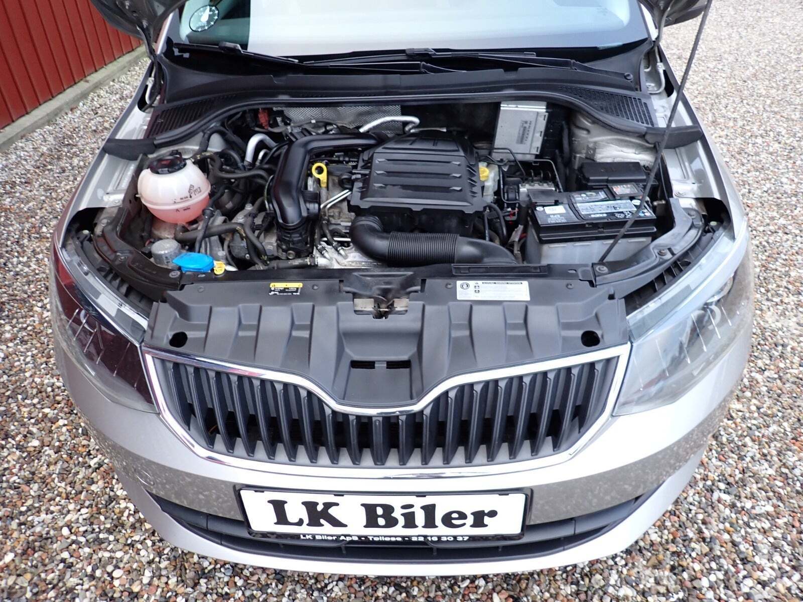 Orange Skoda Fabia fra 2018