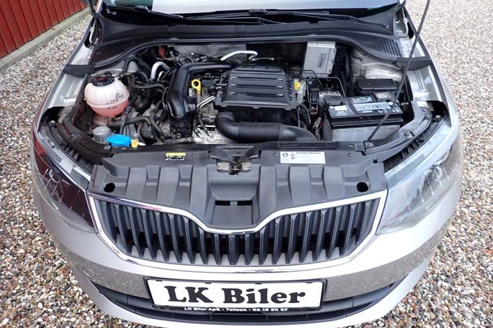 Orange Skoda Fabia fra 2018