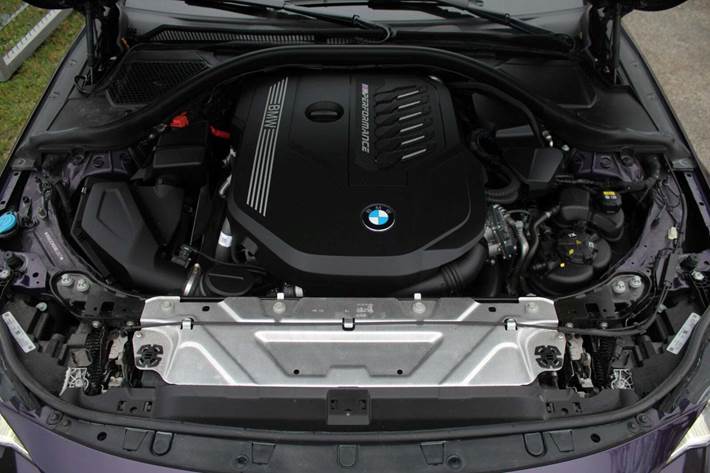 Lilla BMW M240i fra 2022