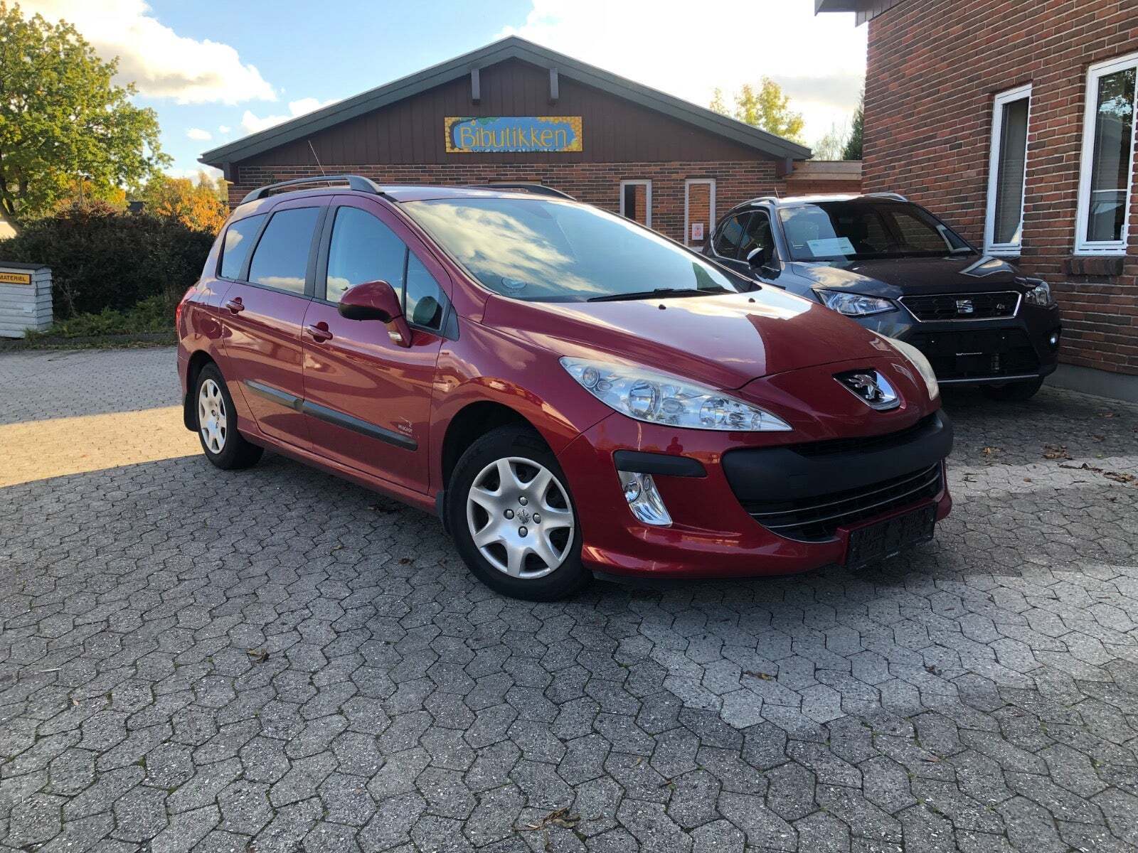 undefined Peugeot 308 fra 2009 set udefra