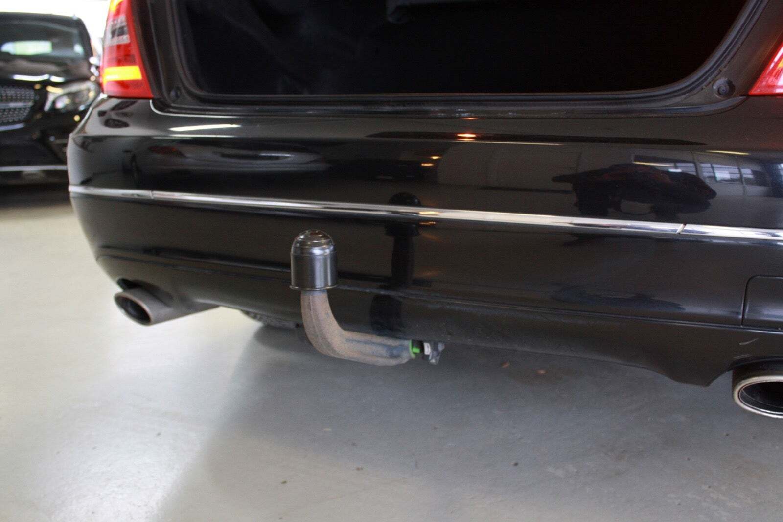 Sort Mercedes C250 fra 2012